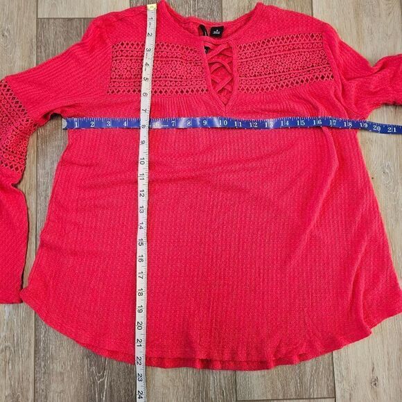 New Directions Red Bell Sleeve Waffle Knit Blouse Crochet Eyelet Women's Small - Picture 2 of 9